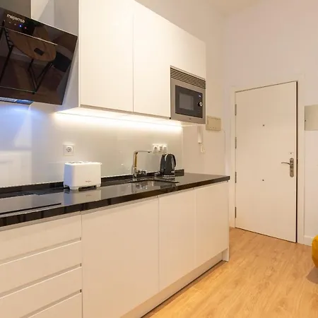 Santos Thyssen By Ele Daire Málaga