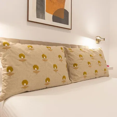 Apartment Santos Thyssen By Ele